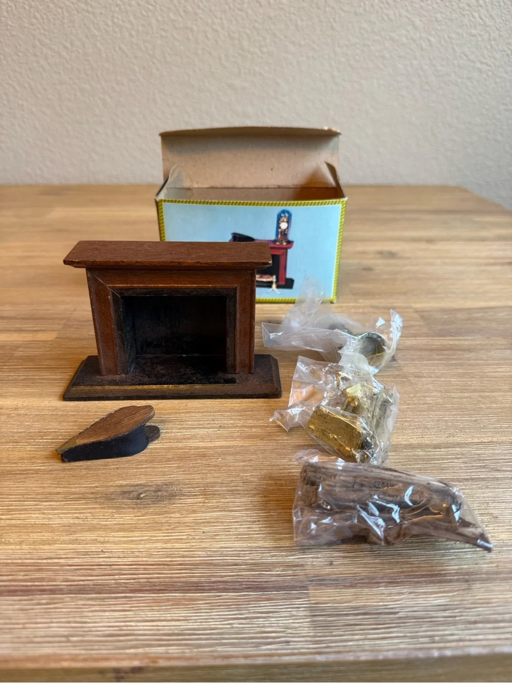 Brinn’s brown miniature